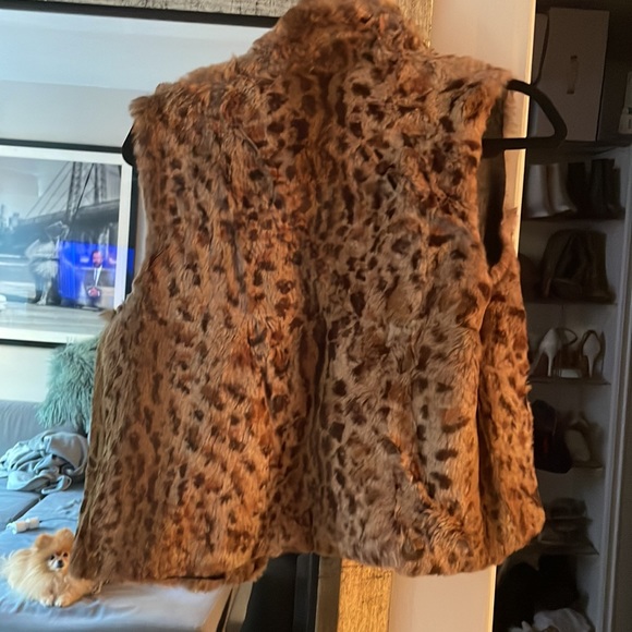Animal Print Fur Vest - Picture 2 of 4